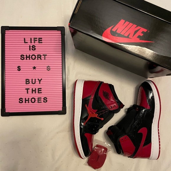 Jordan Shoes - Jordan 1 Patent Bred 🔥
